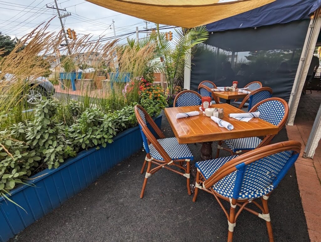 Blue Water Cafe