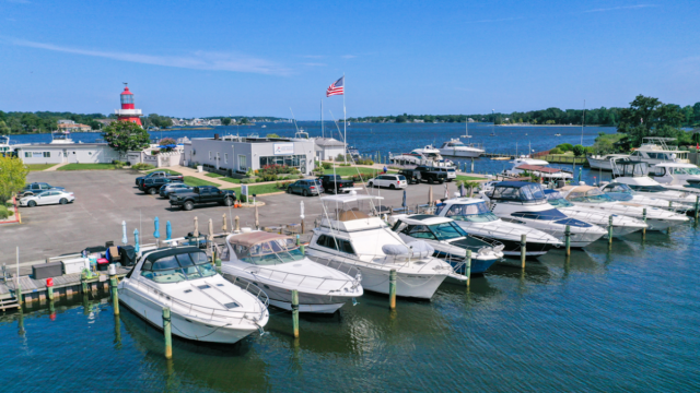 Lighthouse Point Marina